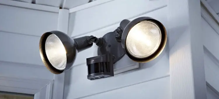Heath Zenith Motion Sensing Decorative Light Installation Guide - Manualsnap